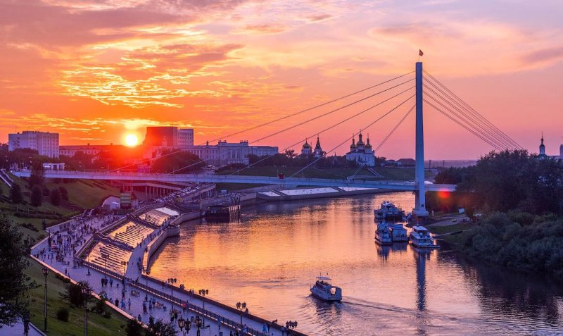 Четырехуровневая набережная в Тюмени