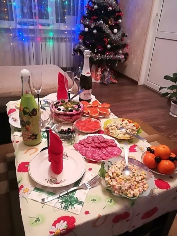 Новогодний стол